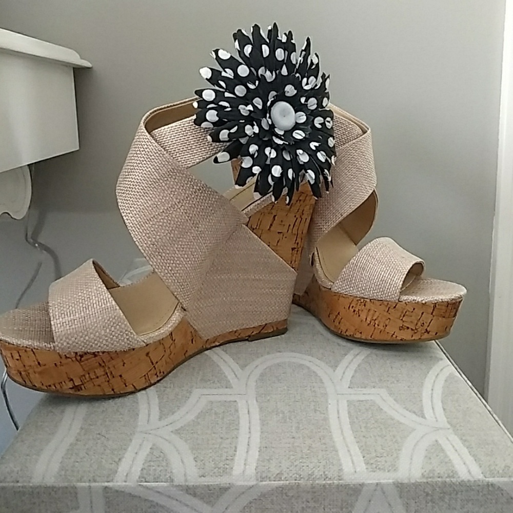 BCBGeneration Wedges size 10